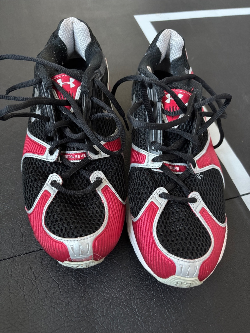 Mens Athletic Sneakers - Black & Red